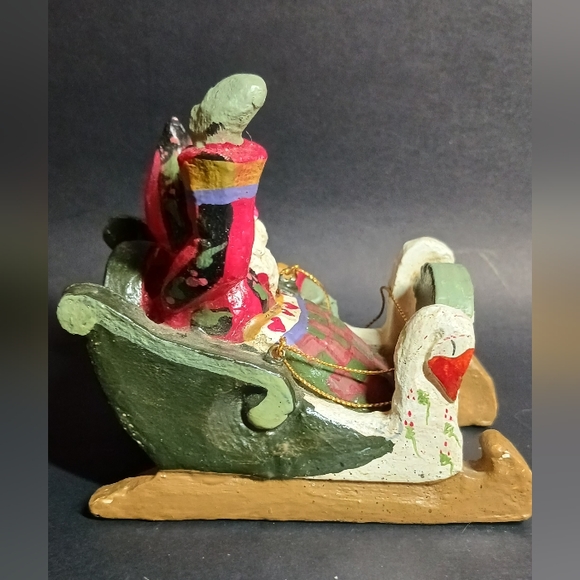 1989 House of Hatten 4" Ornament SANTA in SWAN SLEIGH Wood Christmas Decor - Picture 3 of 6